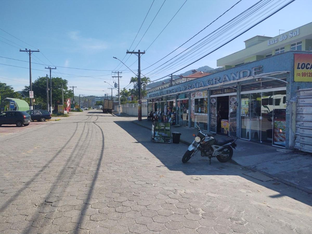 Apartamento Ubatuba - Praia Grande - 200M Da Praia Kültér fotó